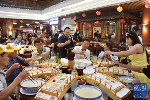 外地高温40℃，云南还要穿长裤，来感受独一份清凉