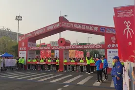 万人齐聚激情奔跑！2024安阳马拉松赛举行图片