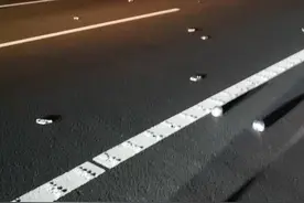 3小时两起“飘撒掉落”！高速公路上货车成“祸”车图片