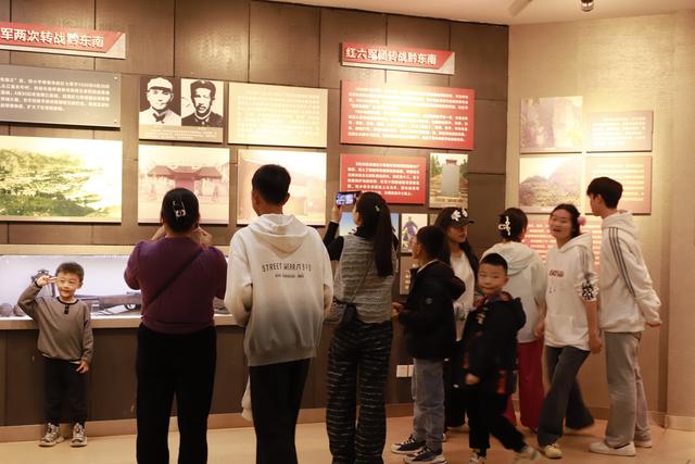 凯里：老景新IP  冬日旅游热力足