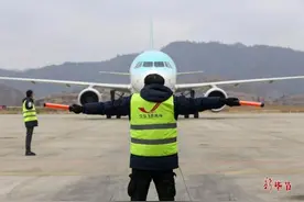 新春走基层丨回家路上，有他们温暖相伴→图片