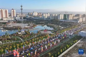 赛车——2023中国环塔（伊犁）分站赛开赛图片