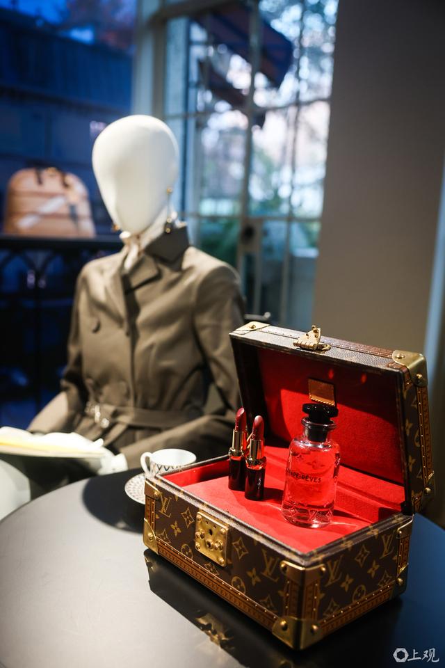 武康路百年老洋房焕新，打造“旅行艺术”主题空间