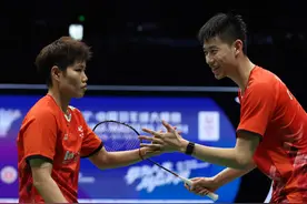 携冯彦哲首登世界排名第一 黄东萍称此为新的起点图片