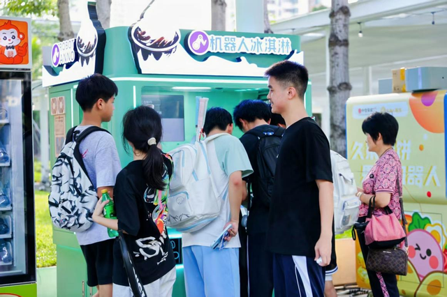 首个“AI+主题市集”河套开业，福田场景中心再添新IP