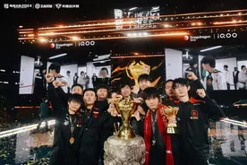 AG夺得首个KPL年总冠军 王者荣耀赛事创新之年脚步继续图片