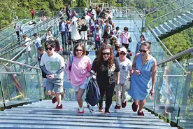 三亚拉长春节消费长尾效应图片