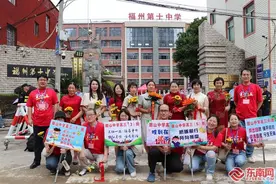 直击2024年高考 | 暖到了！家长老师“花式”送考图片