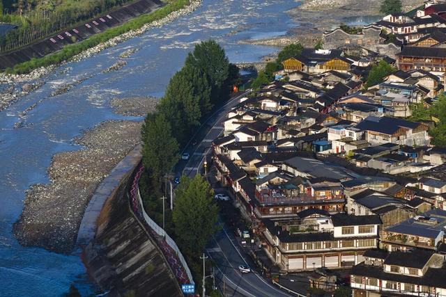 国庆躺平指南：解锁“西部睡谷”，在彭州山野民宿里睡出神仙好眠