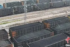 大秦铁路一季度煤炭运量突破1亿吨 有力保障电煤供应图片