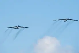 美轰炸机密集对俄模拟核打击，美俄核较量要升级吗？图片