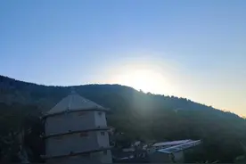 活出生命的价值图片