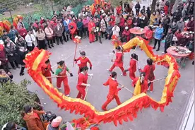 孙海洋带失散14年儿子回湖北老家与亲人团聚 奶奶：我的心肝，希望他能多回这个家看看图片