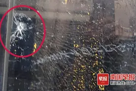 14辆大巴在高速上遭钢珠射穿玻璃，嫌疑人的回答让人气愤图片