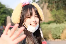 欧阳娜娜：21岁，好像就是应该更拼一点图片