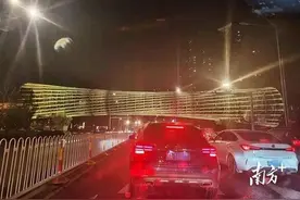 “广州塔”倒下了？湖北黄石一天桥设计引争议图片