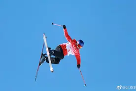 让谷爱凌苏翊鸣告诉您，从16层楼一跃而下是什么感觉图片