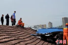 四川安岳“4.11大风冰雹”：警方已安全救助300余名群众图片