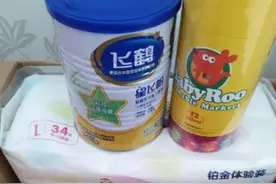 奶粉、尿不湿，在这场“母婴保卫战”中，他们不分日夜全力拼搏图片