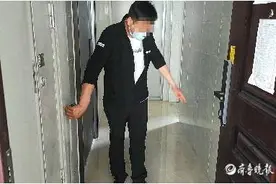 添堵！邻居擅将入户门由内开改外开，影响正常出入还带来安全隐患图片