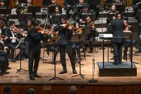 弦歌寄情，长忆赤子 | 乐评图片