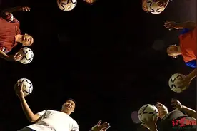 中国守门员水平倒退了！区楚良等国门发起公益项目培训守门员教练图片