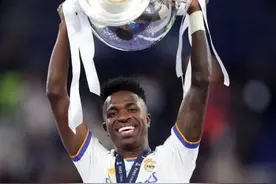 罗马诺：皇马和维尼修斯达成续约协议，违约金高达10亿欧图片