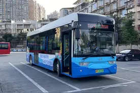 同城化“朋友圈”近了！成都都市圈日均开行动车131对，日均客流2.3万人次图片