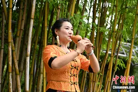 国家一级演奏员金叶喊娃：葫芦丝正成为中外交流纽带图片