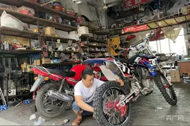 重庆山火中的修车工：车手在拼命，我拼上老命图片