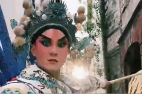 00后小伙戏剧变装走红网络：希望用特别的方式弘扬传统文化图片