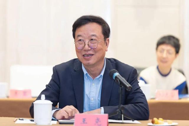 “所见者大，取材者微”，“这一个”王尧是谁？