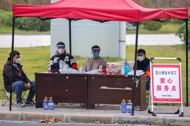 纾困郑州富士康：十万用人缺口的招工背后图片