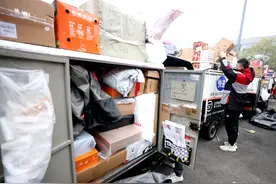 快递“停滞”下的双十二 | 钛媒体深度图片