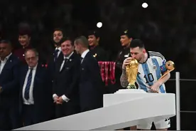 “诸神黄昏”与别样告别图片