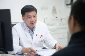 蔡卫平教授：国内防控艾滋病晚发现率高、治疗时机晚图片