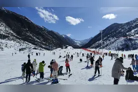 登顶阿坝景区榜单 元旦毕棚沟游客突破24000人次图片