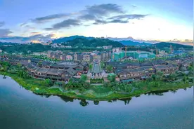 2022客流逆势增长！丹寨万达小镇去年迎客683万图片