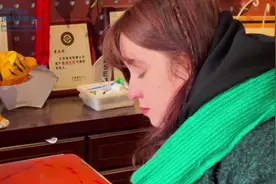 中国年·江苏情⑤丨做一盏兔儿灯，李小鹿在灯会中认识南京图片