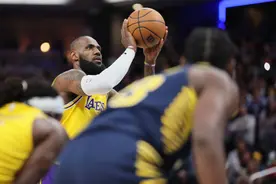 卡莱尔：第四节罚球差距16比0，我从未见过有这样的比赛图片