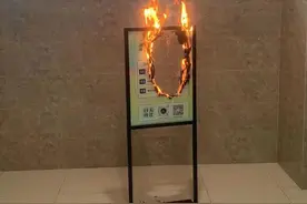 小孩点燃影院广告牌险酿火灾 影院：未索赔 希望起到警示作用图片