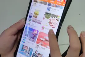 极目帮办|10岁男童为玩游戏，用免密支付将姐姐3万元工资充了值，律师回应称：游戏公司应当退款图片