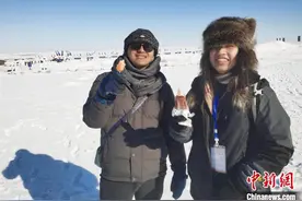 特写：在呼伦贝尔大雪原上体会“越冷越激情”的台湾青年图片
