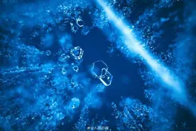 沁人心脾！喜马拉雅山上的绝美蓝冰图片