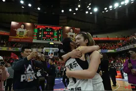 1分险胜内蒙古女篮，四川女篮首夺WCBA总冠军！图片
