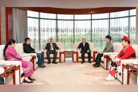 “更加用心地为人民鼓与呼！”在清全国人大代表回到岗位有新谋划图片