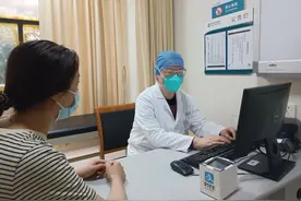 女子反复发热查不出原因！“真凶”竟是……又到高发季！严重可致命！图片