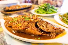 桃花开时，鳜鱼最肥图片