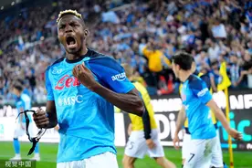 那不勒斯时隔33年再夺联赛冠军图片