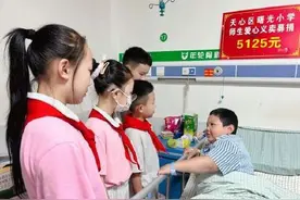 “马蹄足”男孩手术完成，9月他能上学了！图片